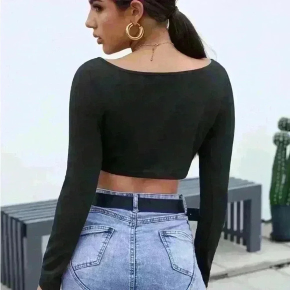 SHEIN Ruched Bust Hook-And-Eye Front Asymmetrical Crop Top - Picture 2 of 7